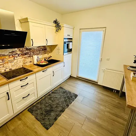 Kastanie Mit Balkon #netflix #innenstadtnaehe Von Harztraveler * Бад-Гарцбург
