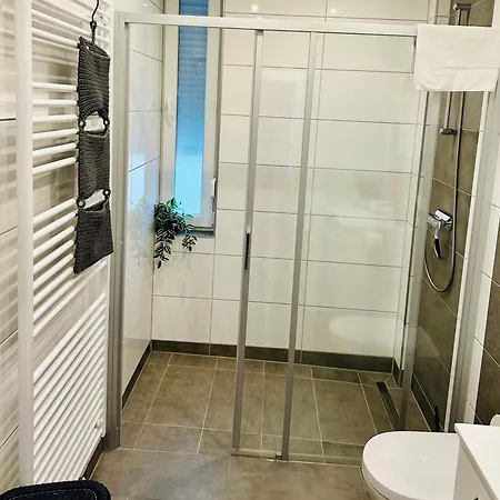 Kastanie Mit Balkon #netflix #innenstadtnaehe Von Harztraveler Апартаменты Бад-Гарцбург